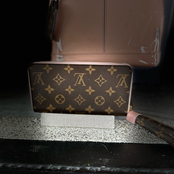 RARE LV Monogram Pink Ballerine with Tassel - Picture 4 of 11